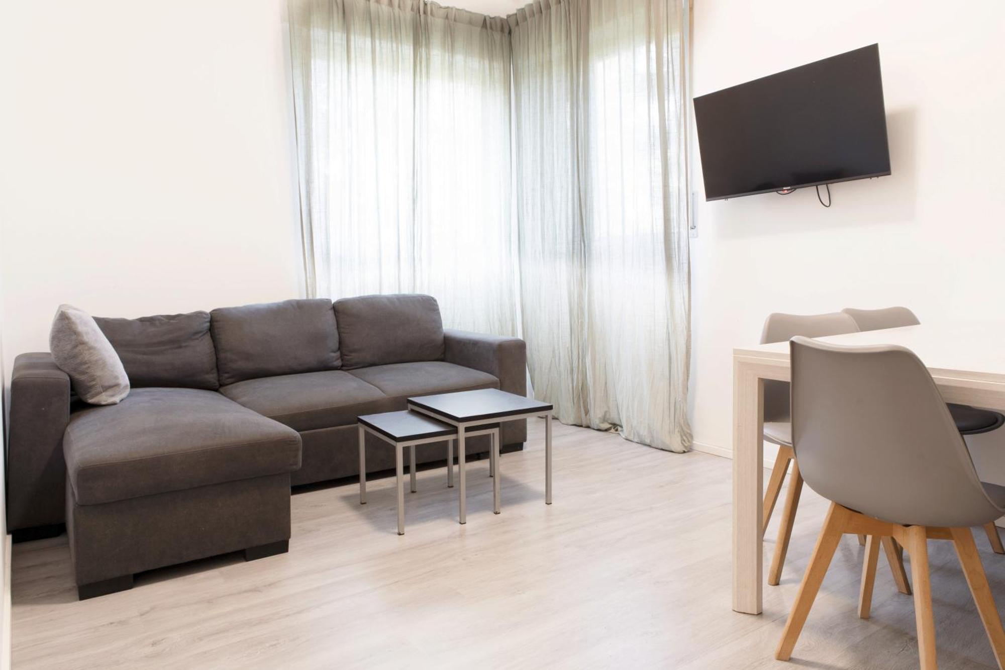 Apartment Toma Trilocale Moderno Per Max 6 Persone *