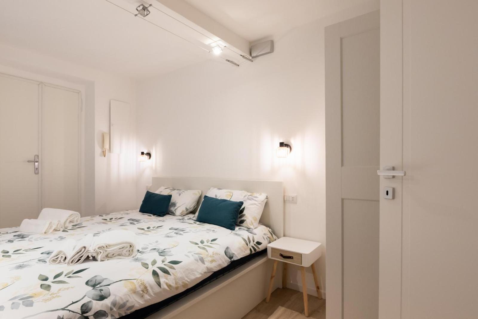 Ortica Street Linate E San Raffaele Apartamento Milão