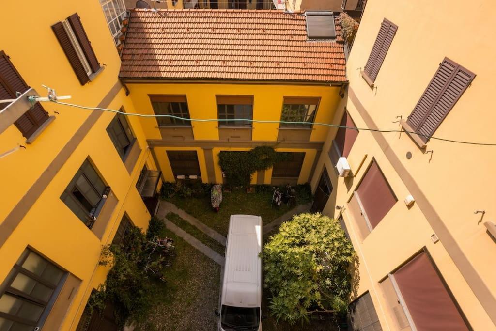 Two Bedroom Last Floor Sarpi - Mirable Pm Apartment Milan