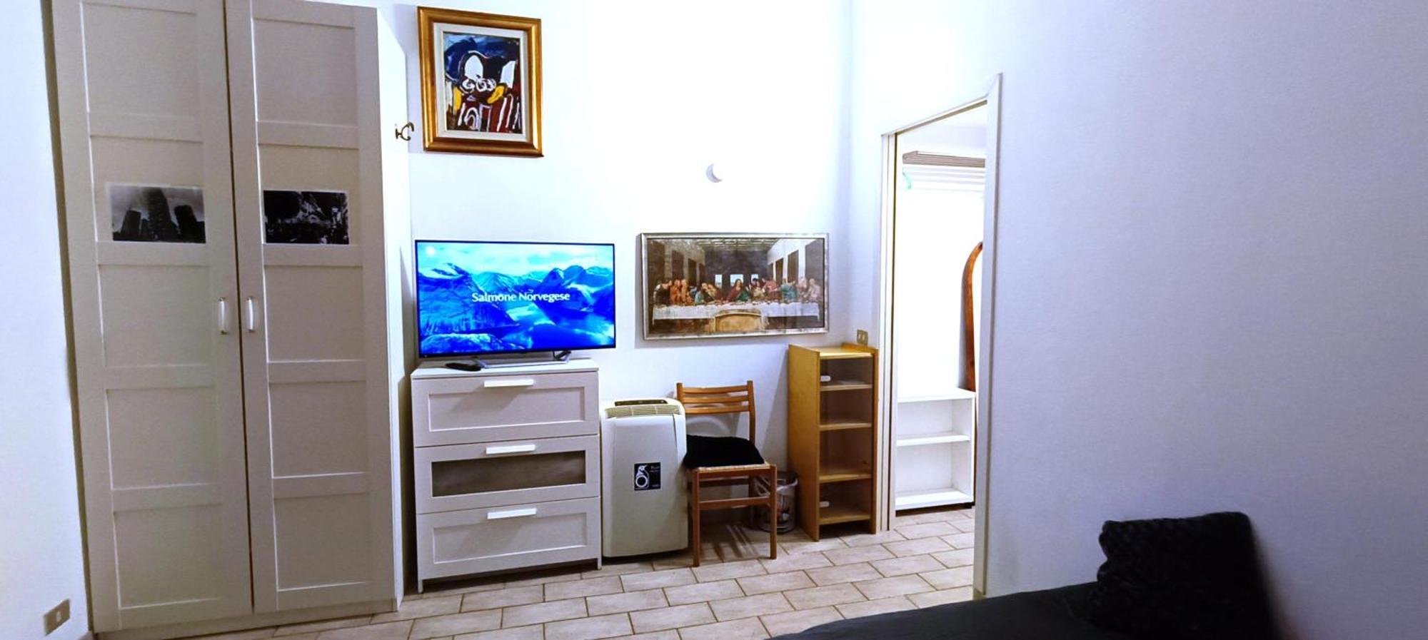 Isola Di Chinatown Bilocale Storico Nel Cuore Di Milano, Comfort E Stile Autentico Con 3 Letti Extra Large Milan