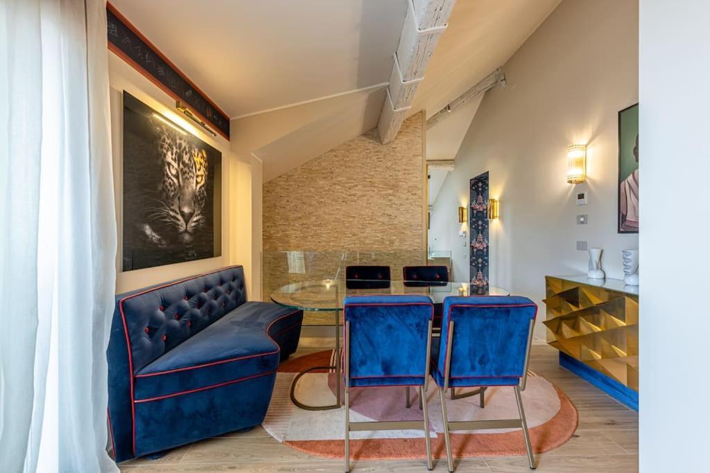Apartment 2 Floor Near Duomo Milan