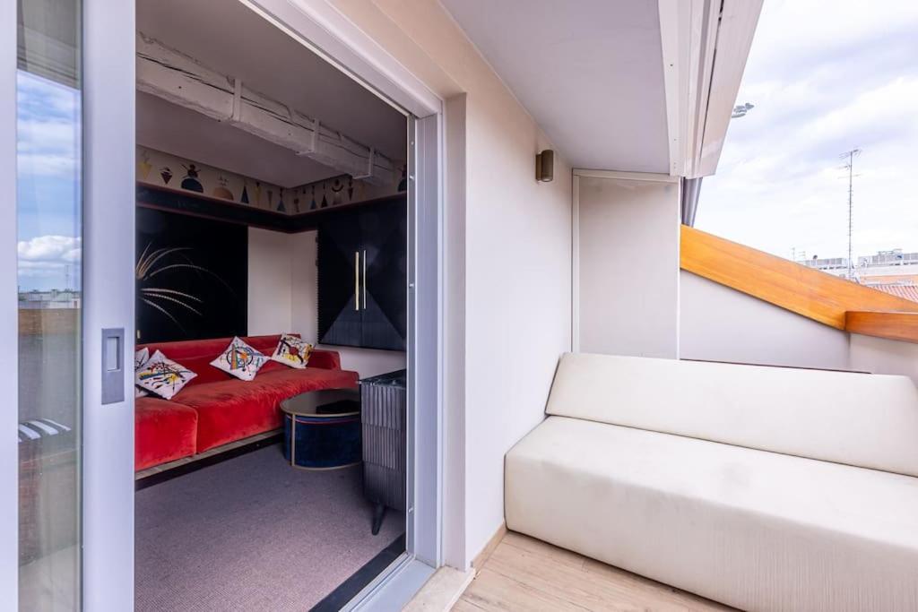 2 Floor Near Duomo Apartment Milan