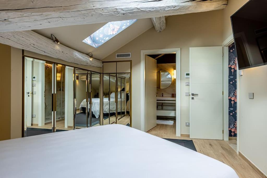 Apartment 2 Floor Near Duomo Milan
