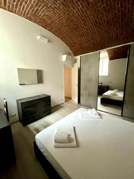 Apartment Immense Secret Cave *