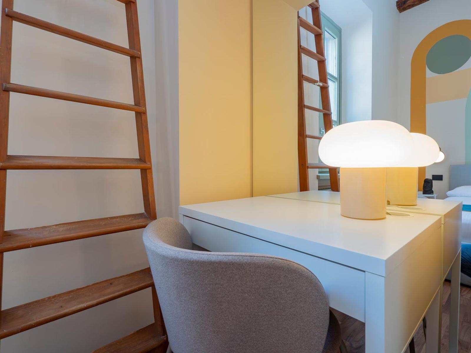 Xenia - Renovated Two-room In Sant'ambrogio