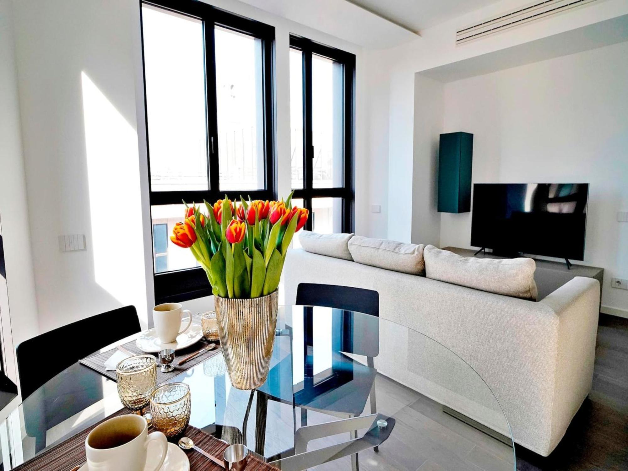 With Shared Terrace *