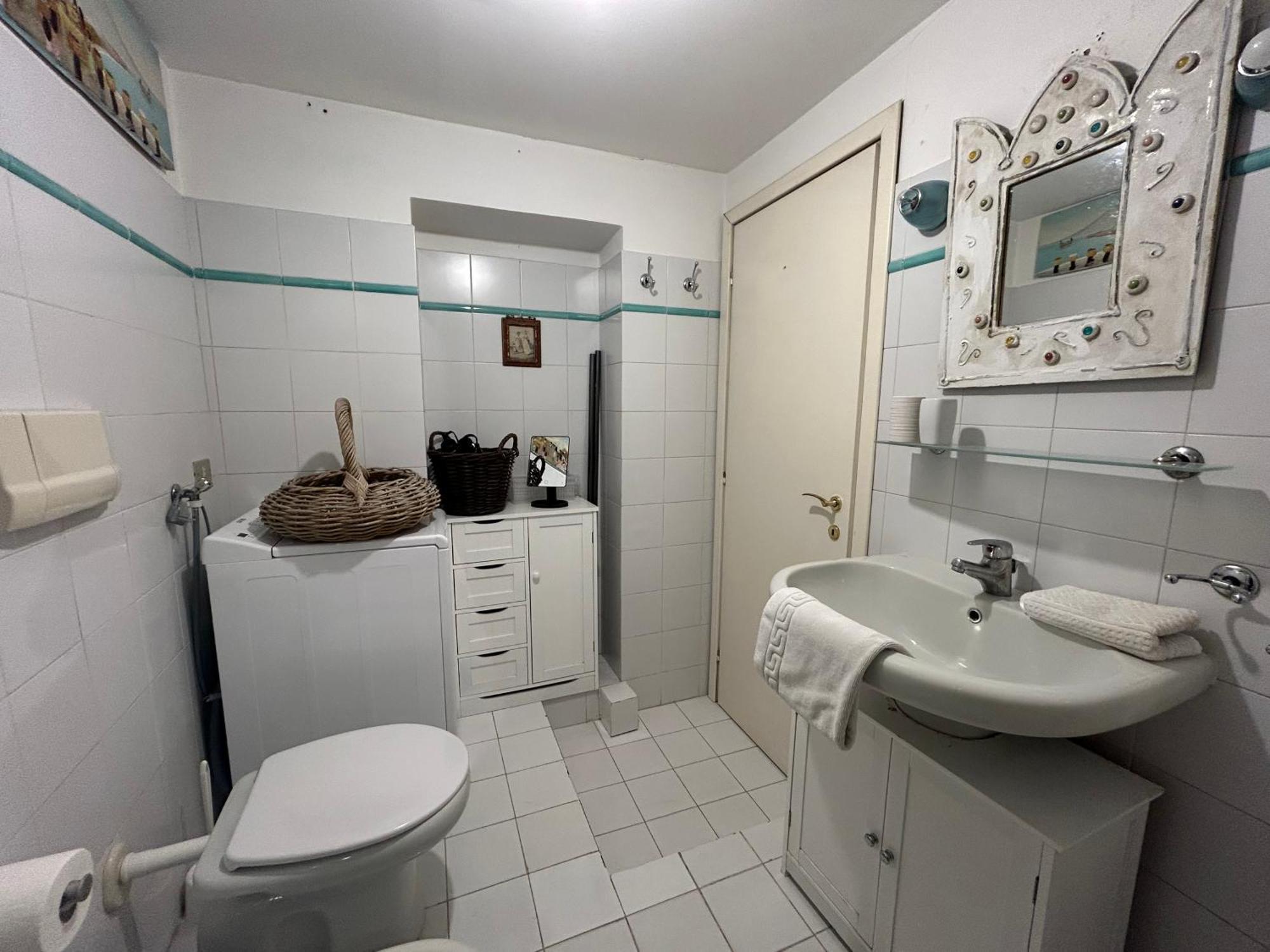 Casa Tiare, Artsy Zona Brera Moscova Apartment *