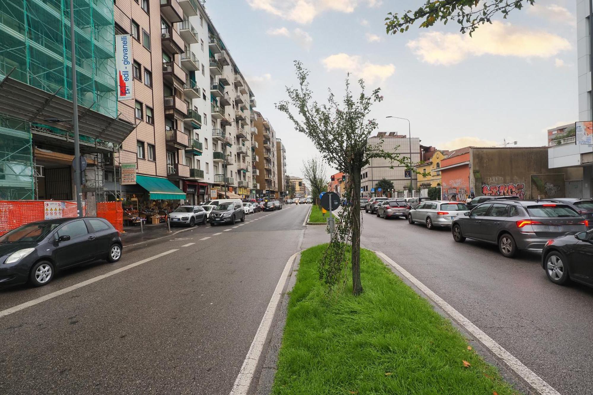 Apartamento Primopiano - Monza 212 *