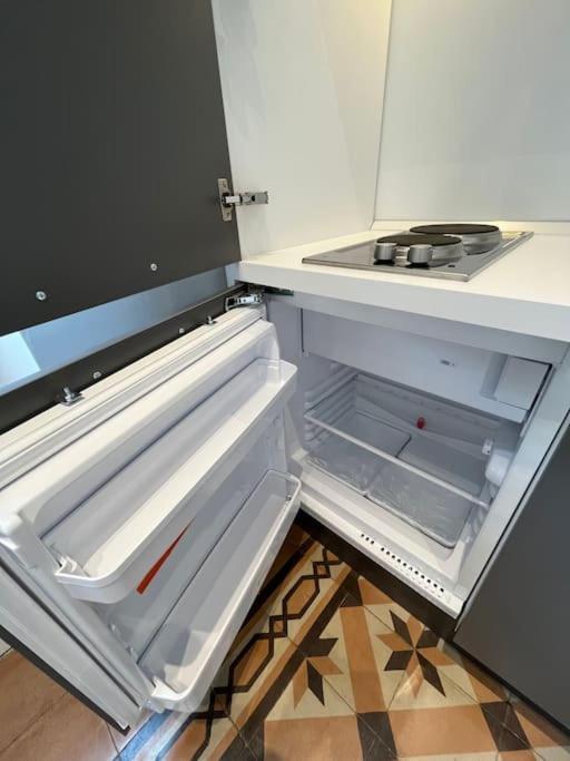 Holiday home Tiny With Ideal Subway Connection *