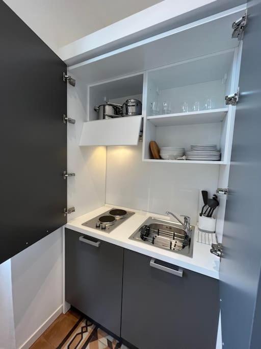 Holiday home Tiny With Ideal Subway Connection