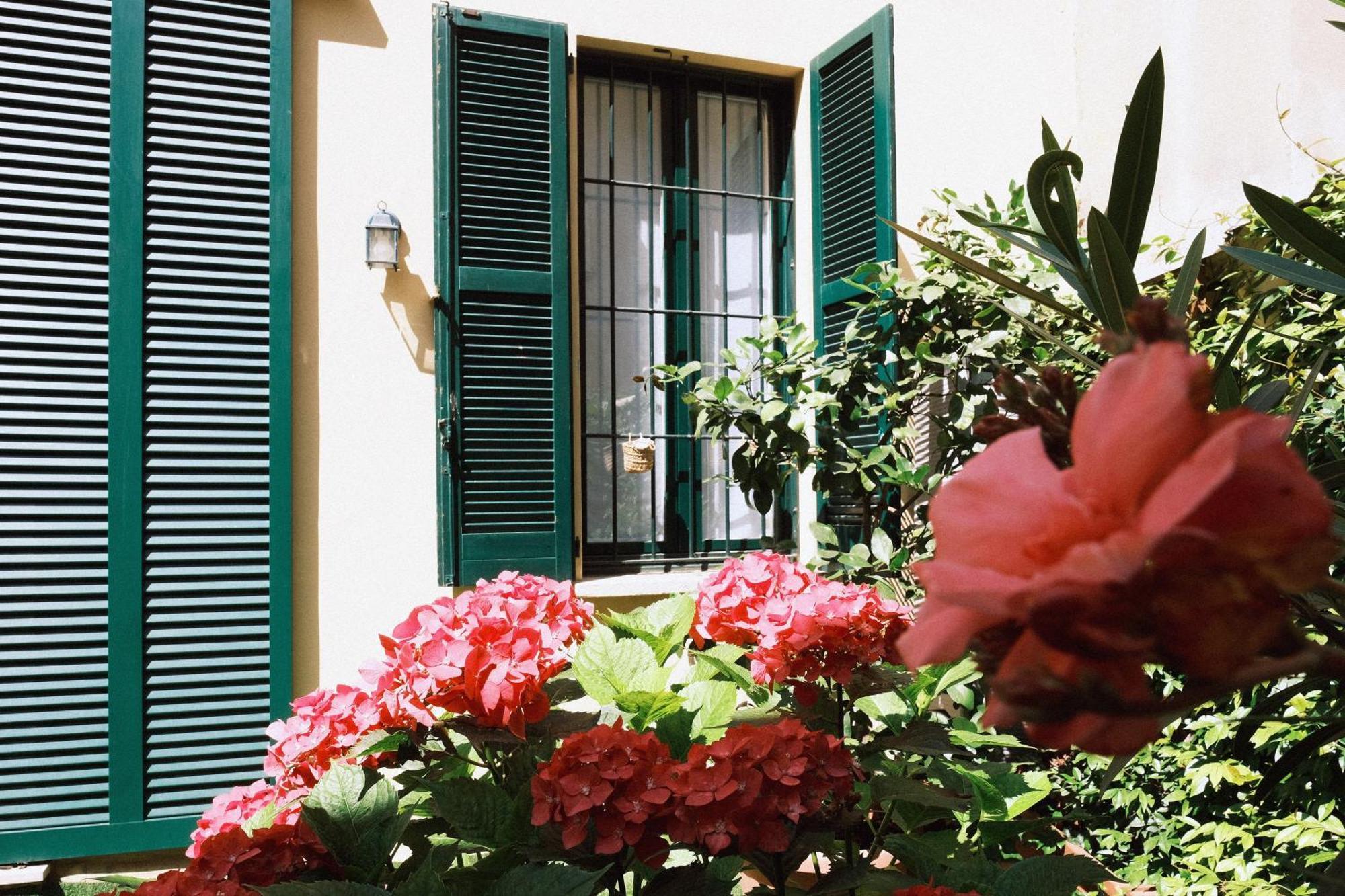 Comecasa Flowery Terraced Apartment Milan