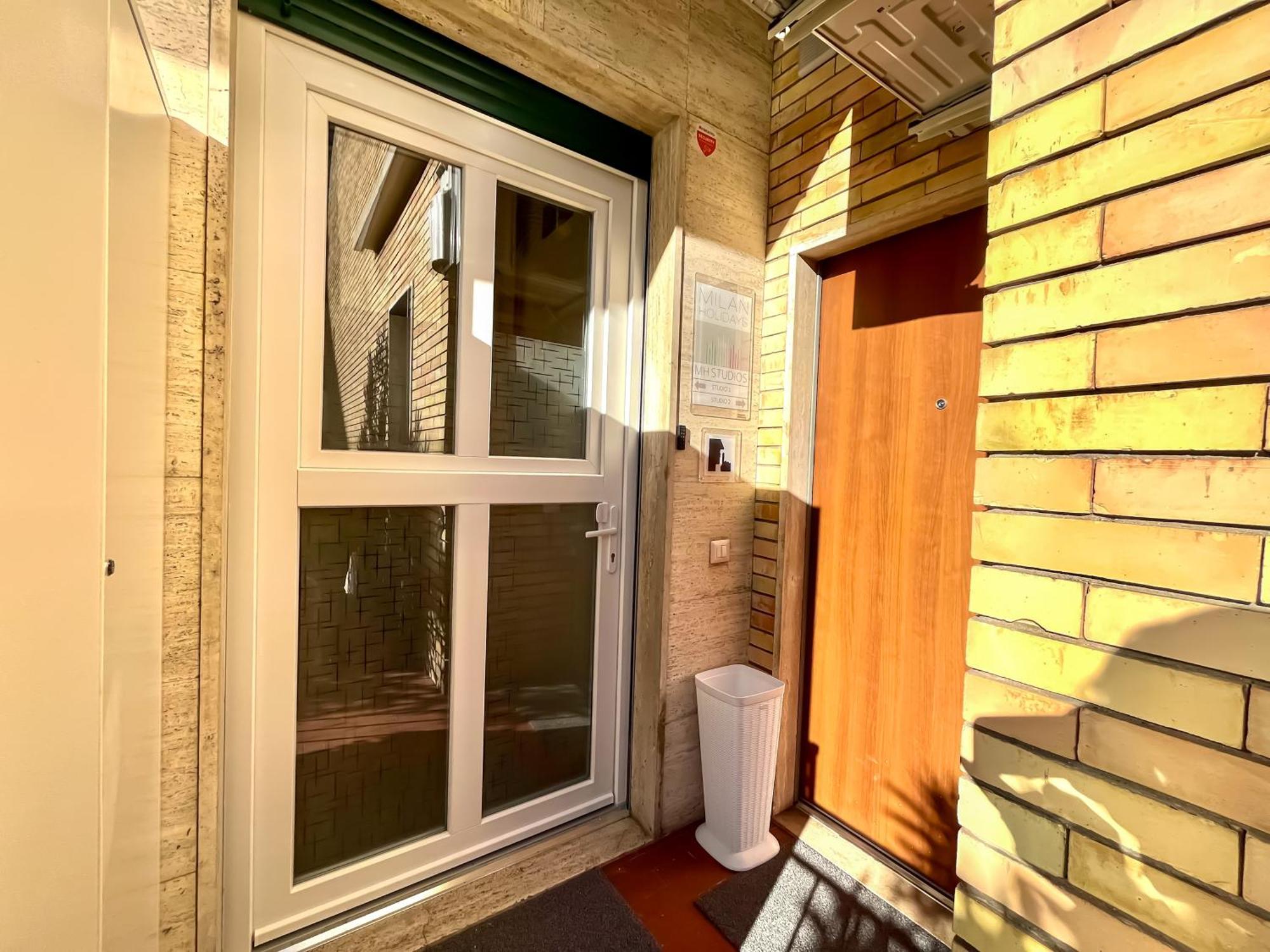 Mh Guest house