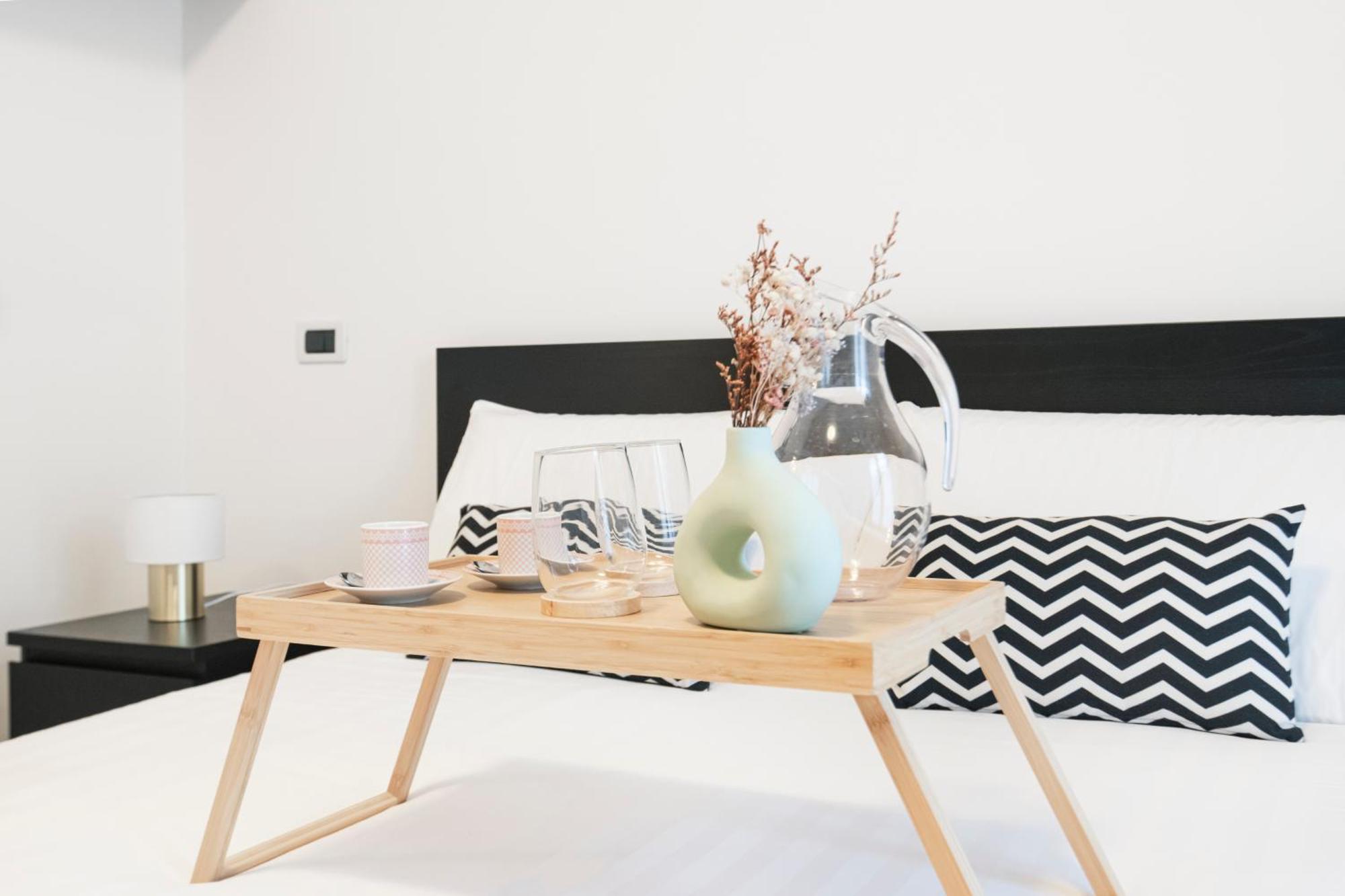 Easylife - Pearl With Balcony On Ticinese District Apartamento