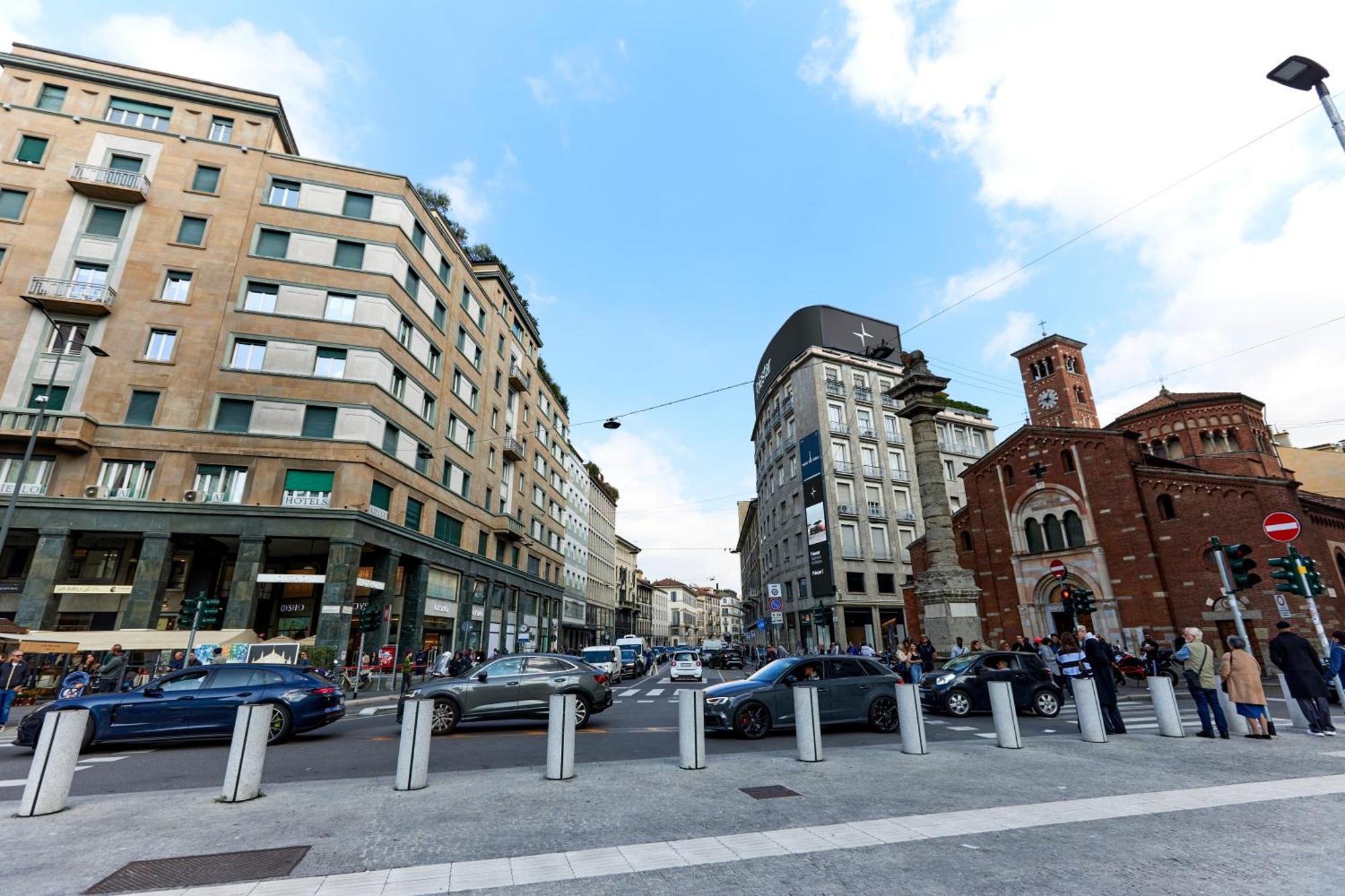 San Babila Executive - Discover The Historic Centre Of Apartamento Milão