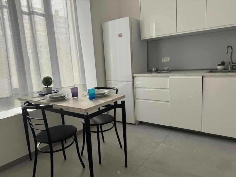 Apartamento --free Private Parking-wi- Fi And A-c Milão