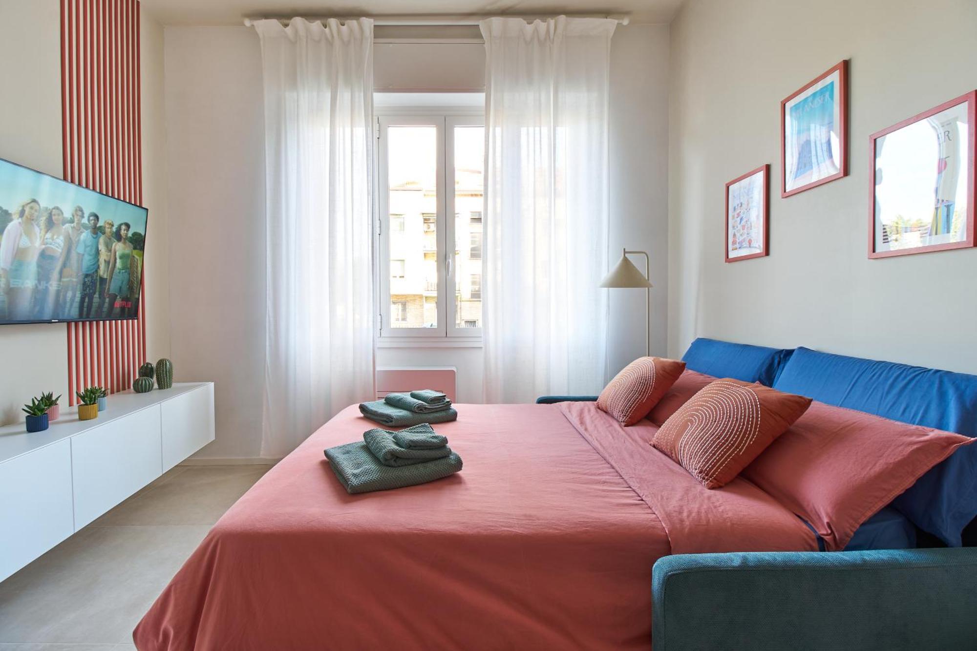Giulio's Hideaway - Close To Station Apartment Milan