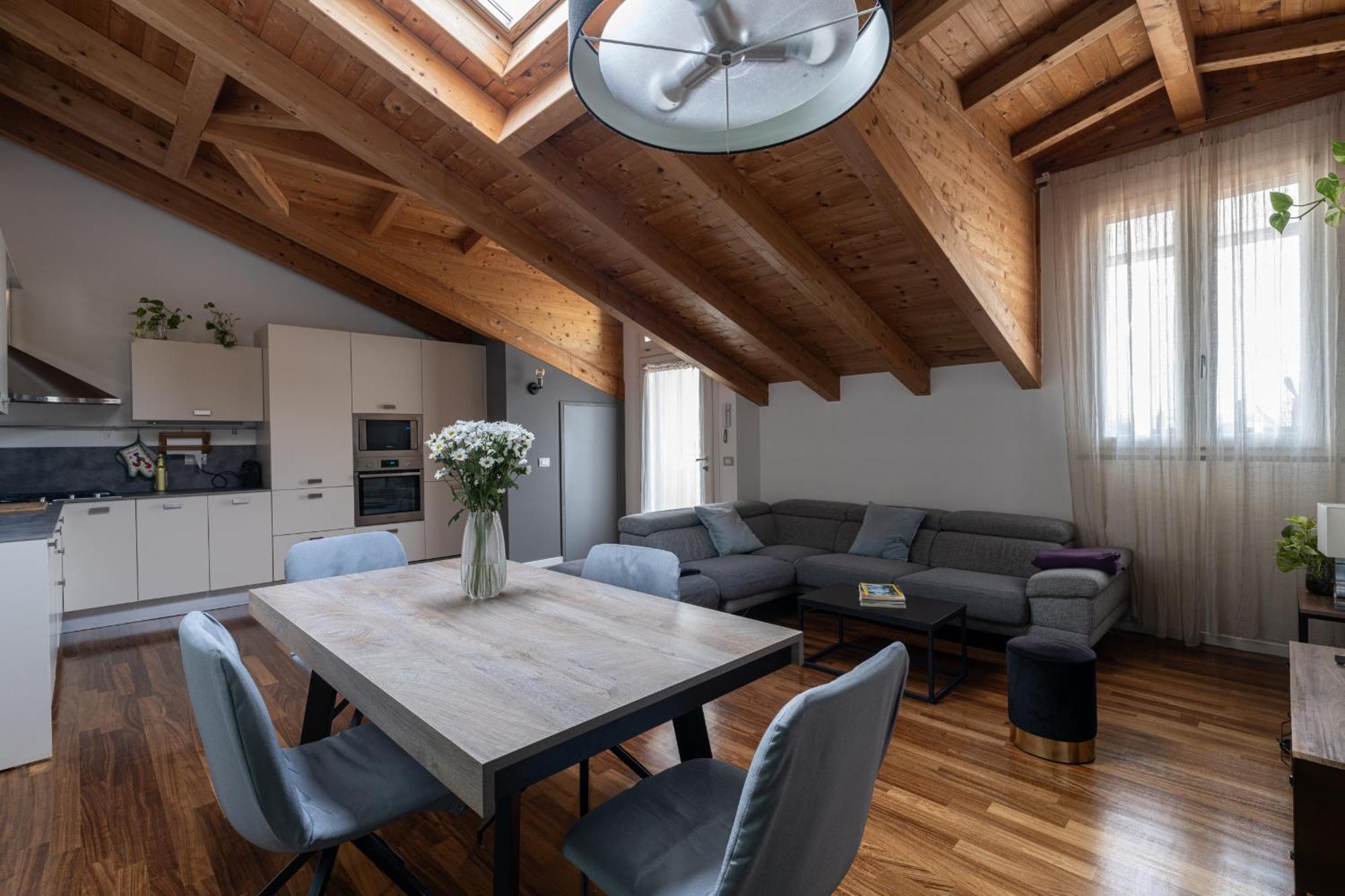 Spazioso Loft In Bicocca Apartment Milan