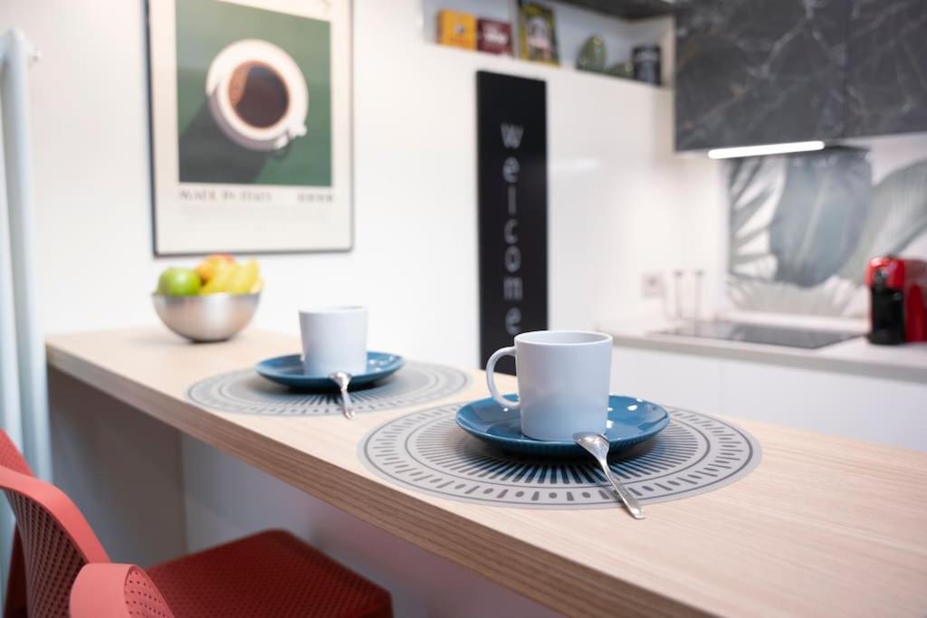 3-bedroom Design House San Babila-tricolore-m4 Apartment