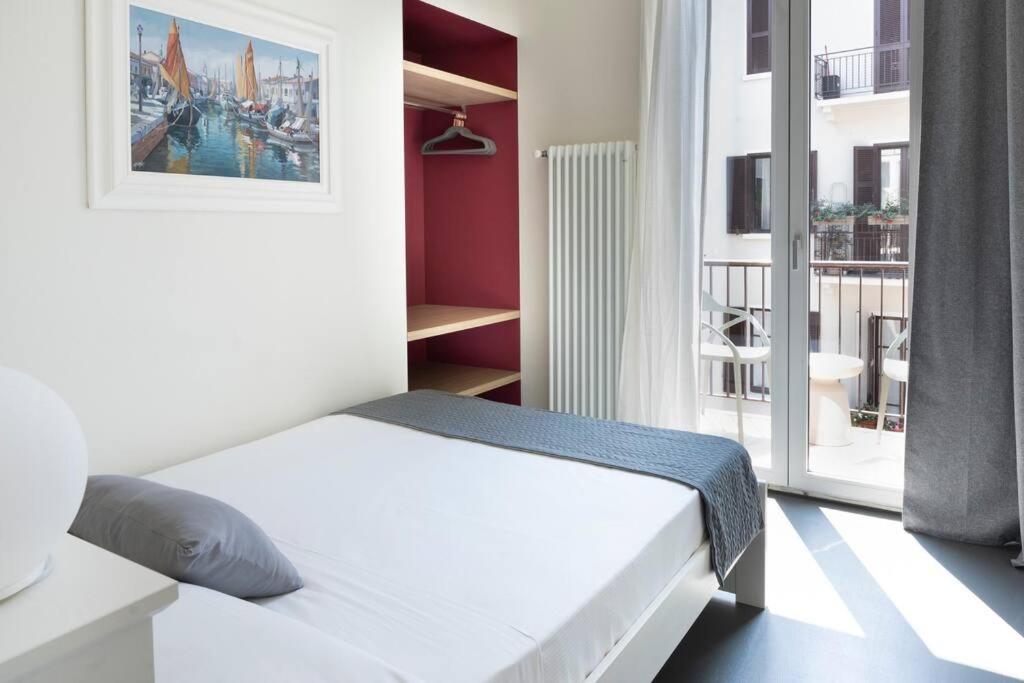 Apartment 3-bedroom Design House San Babila-tricolore-m4 *