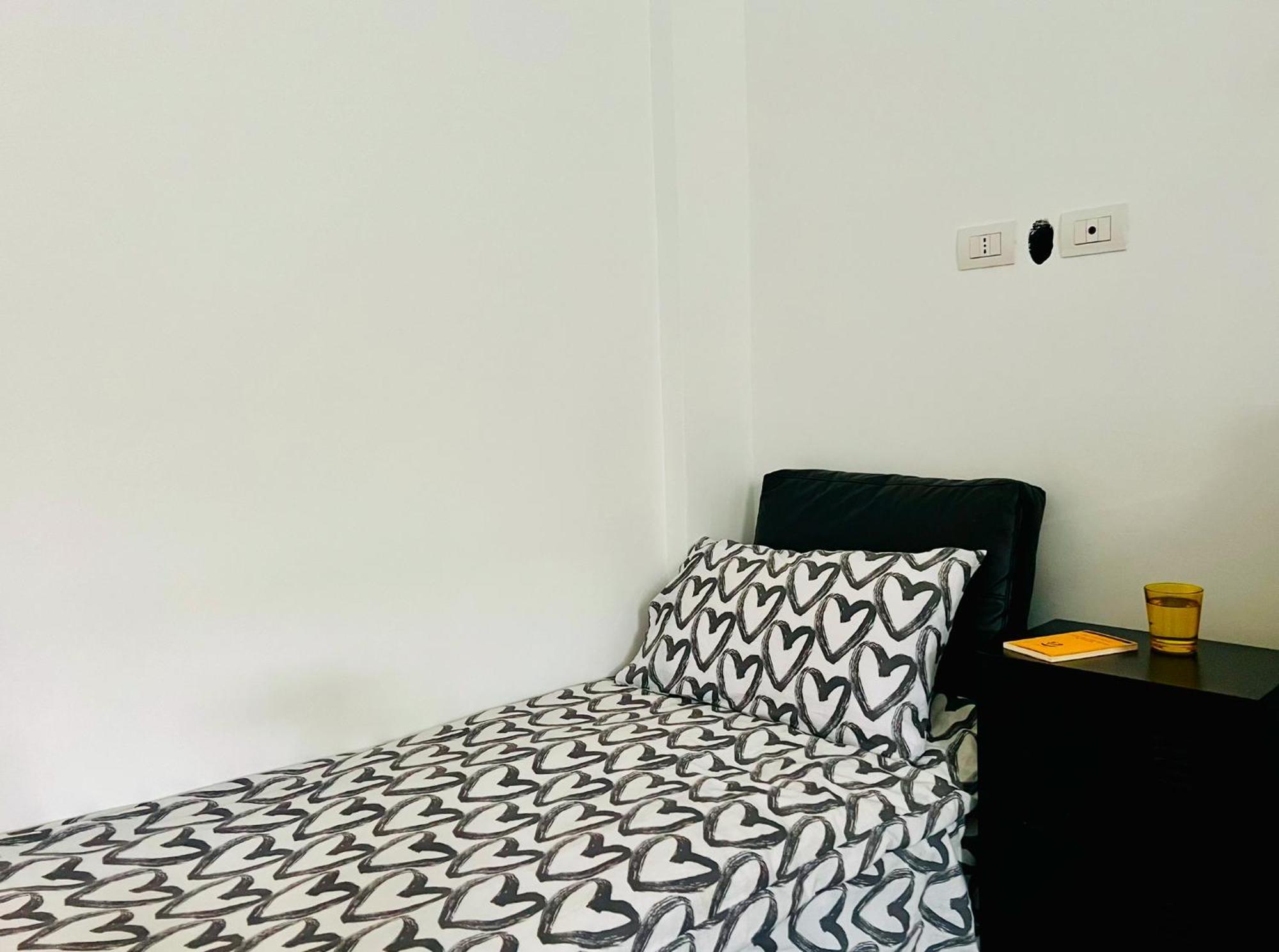 Flats And Modern In Navigli Apartment Milan
