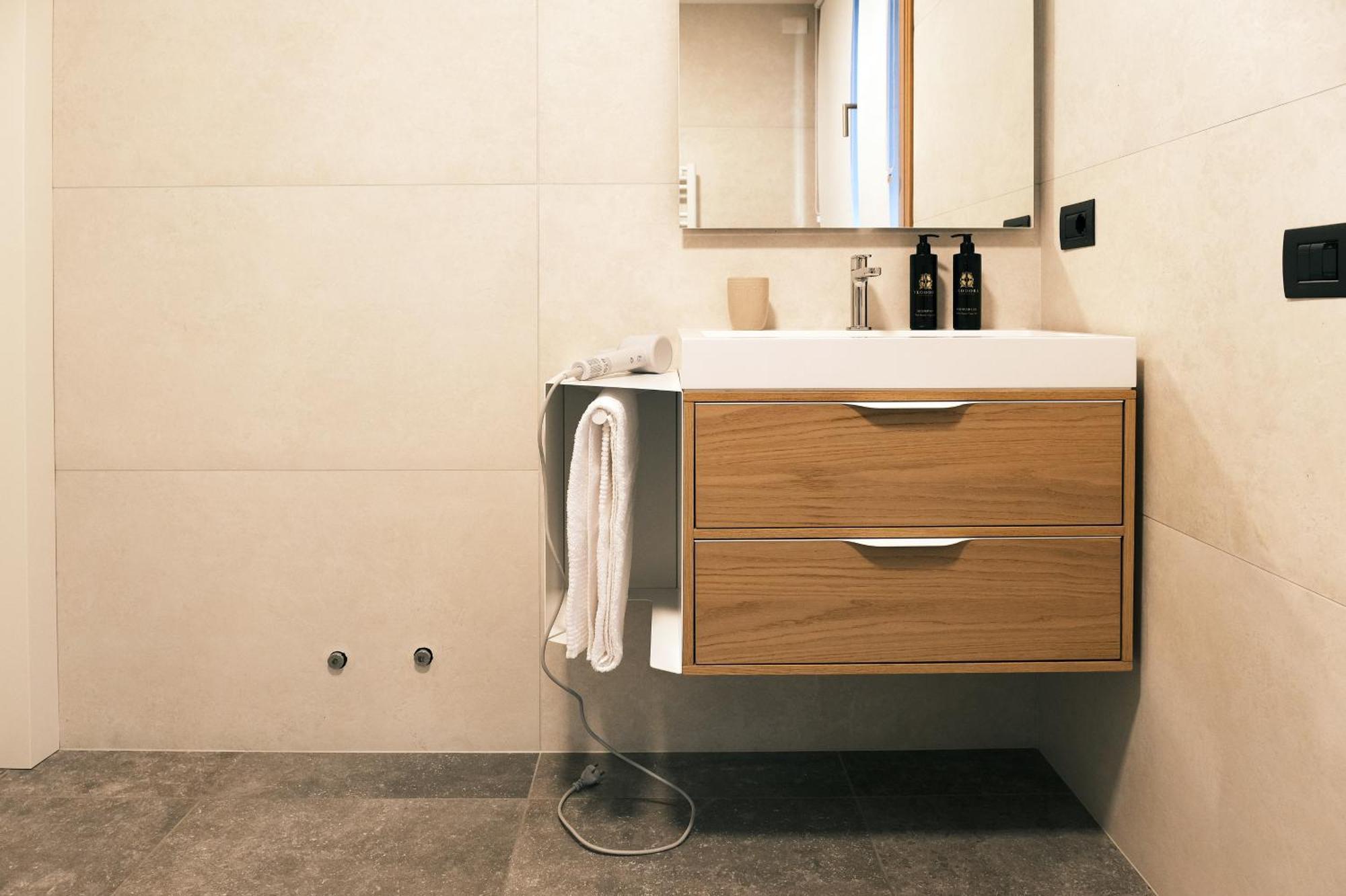 Comecasa Modern Terraced & Palestra Appartamento