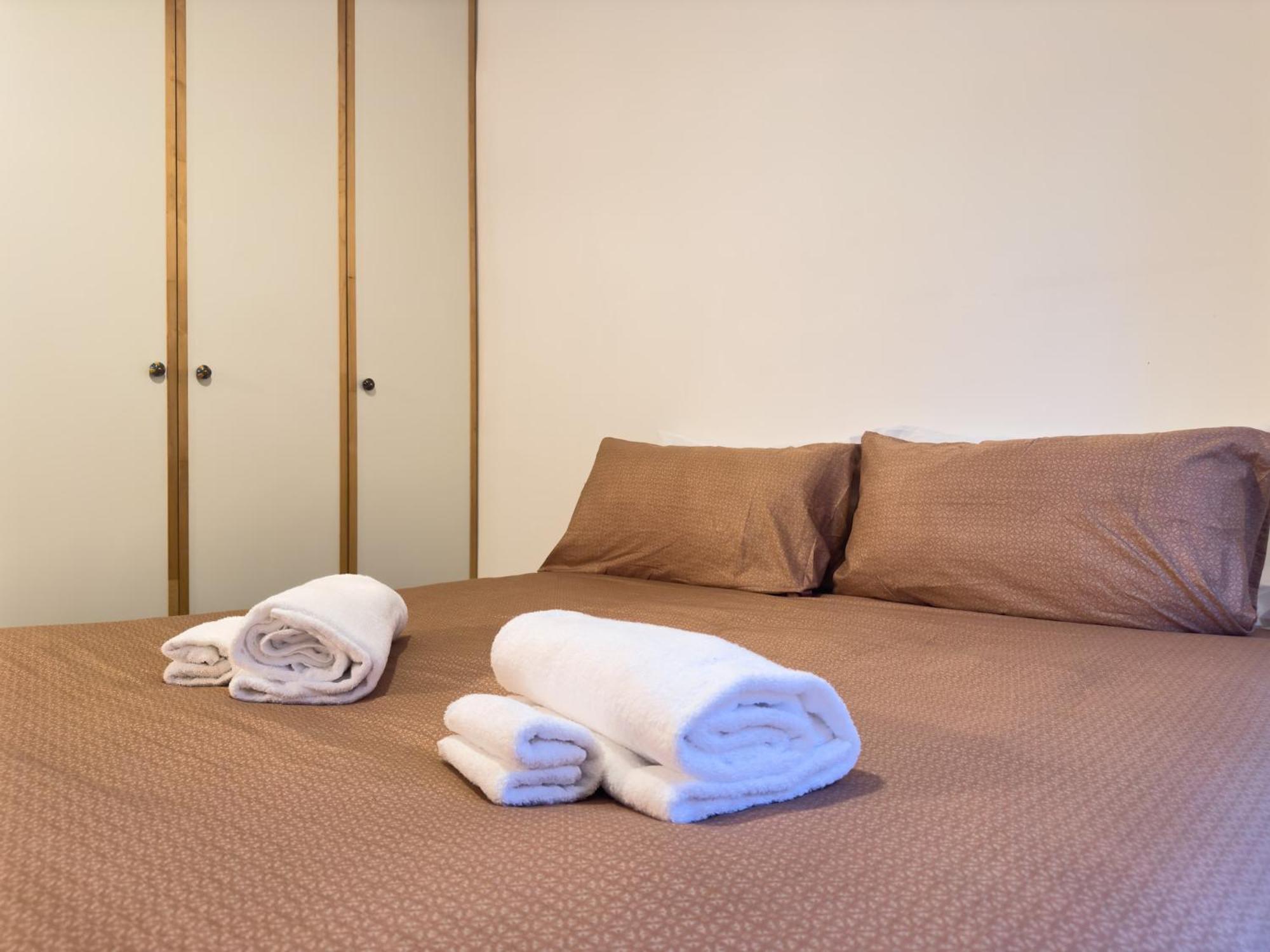 Isola District Apartment *