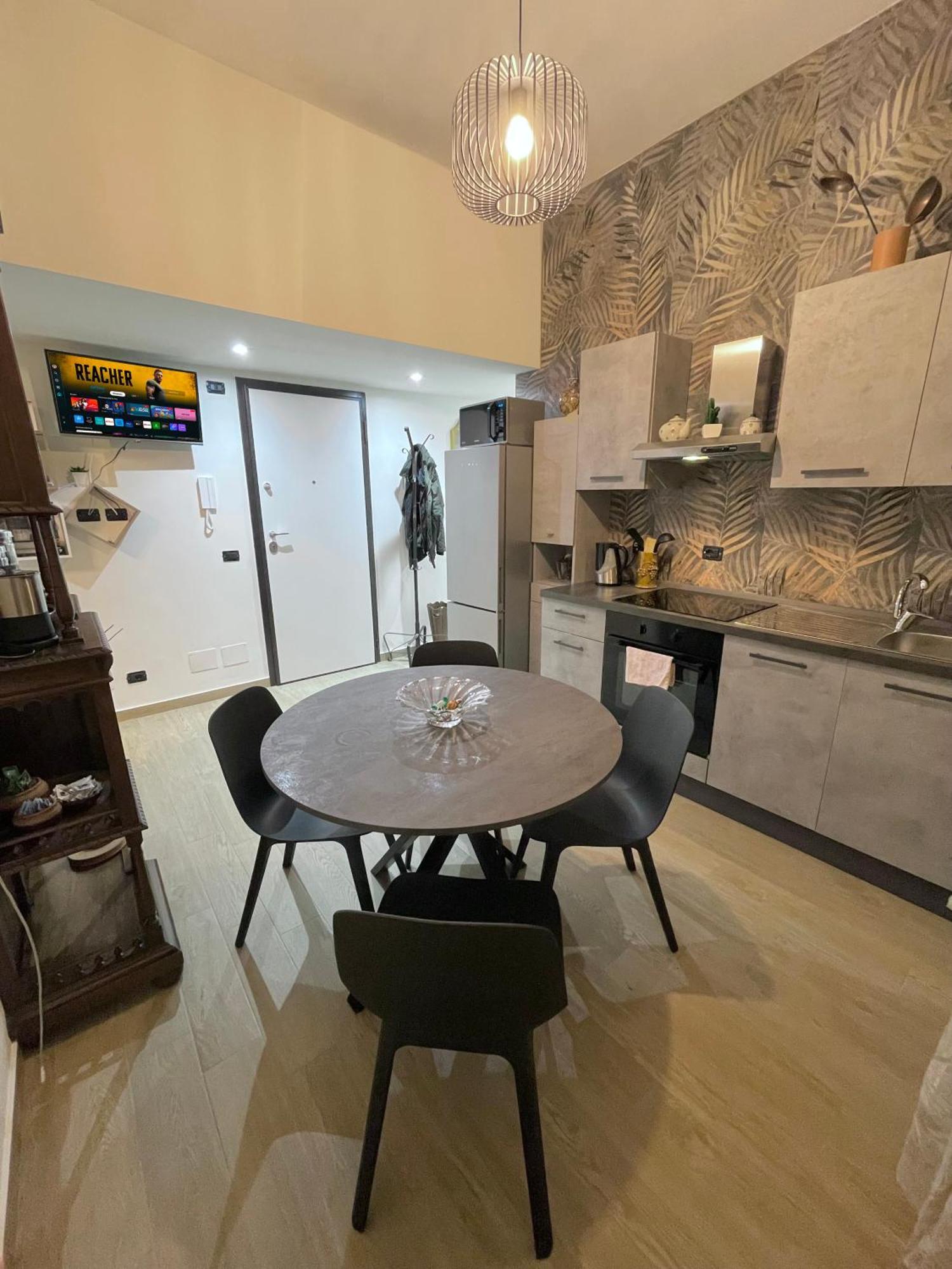 Apartment 22cap