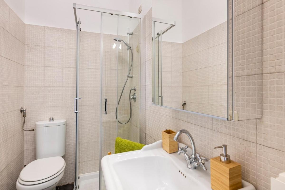 Apartment Navigli Ultimo Piano *