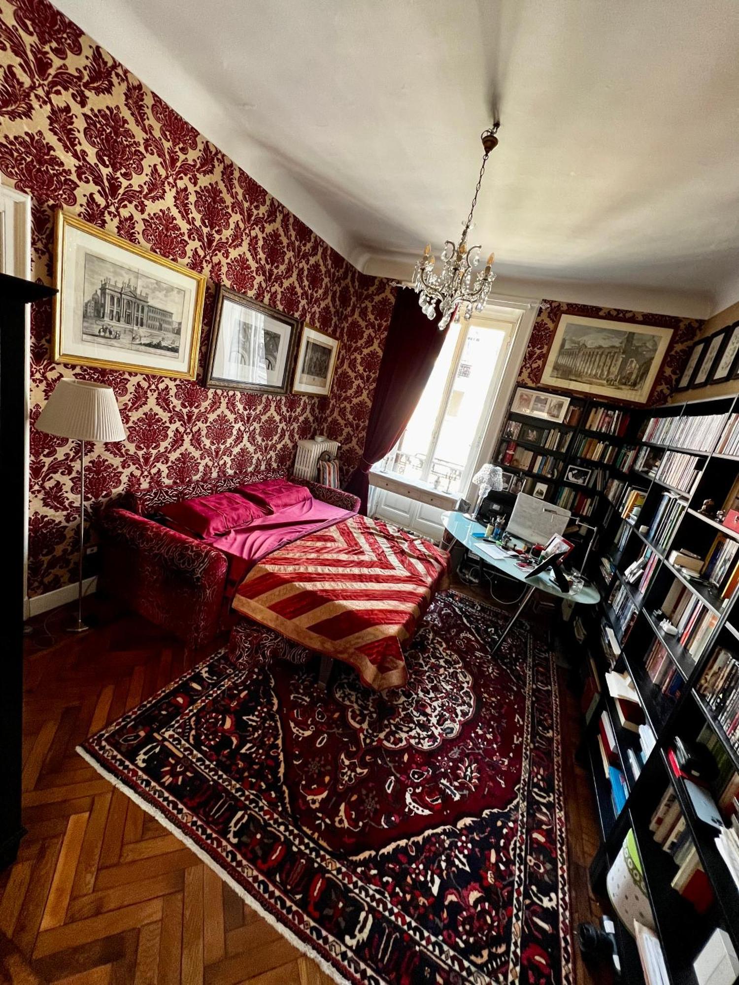Luxury In Art Nouveau Building Next To Metro Station Bed & Breakfast Milan