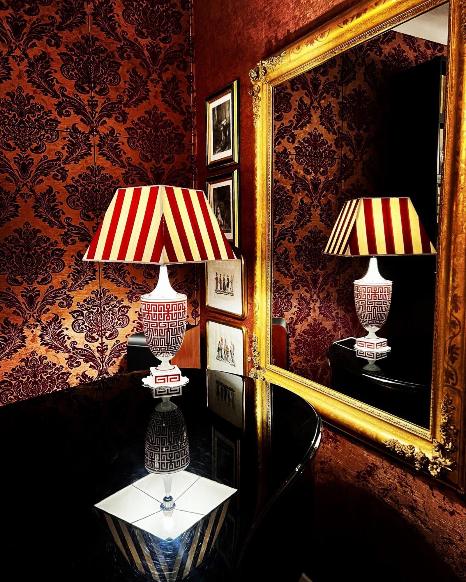 Luxury In Art Nouveau Building Next To Metro Station * Milan