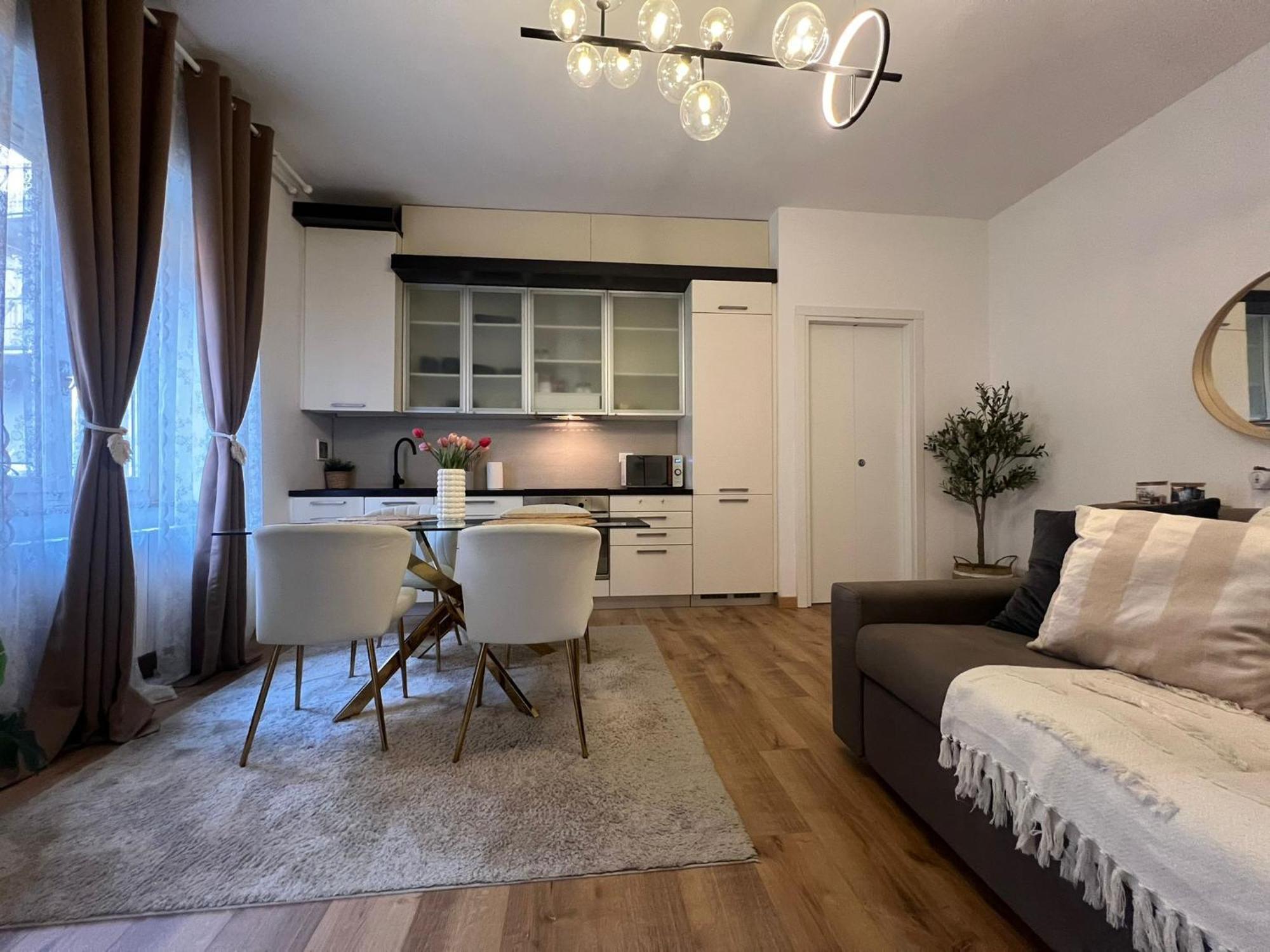 La Regina Delle Locazioni In Bocconi Apartment *