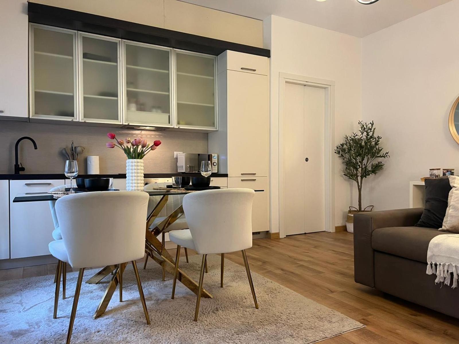 La Regina Delle Locazioni In Bocconi Apartment Milan