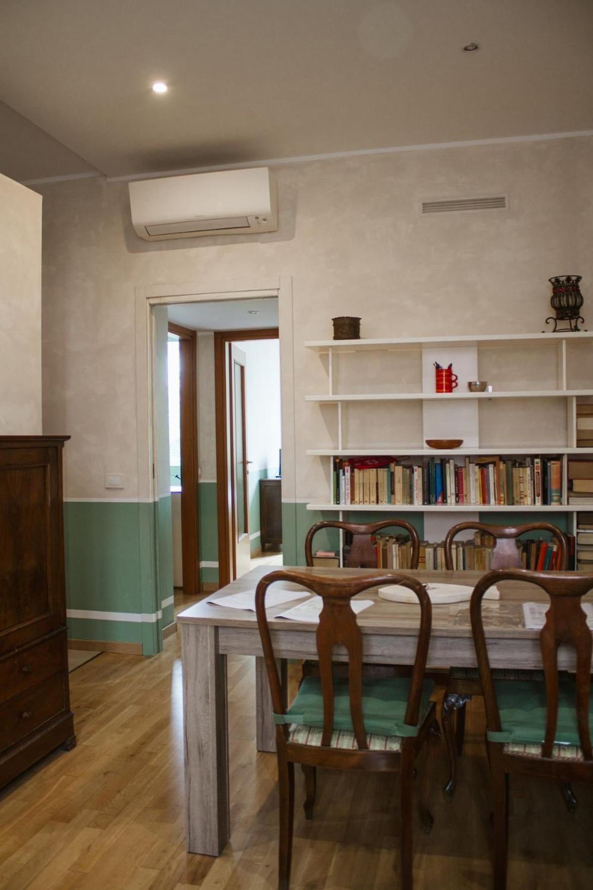 New Apt 10 Minutes Duomo Apartamento *