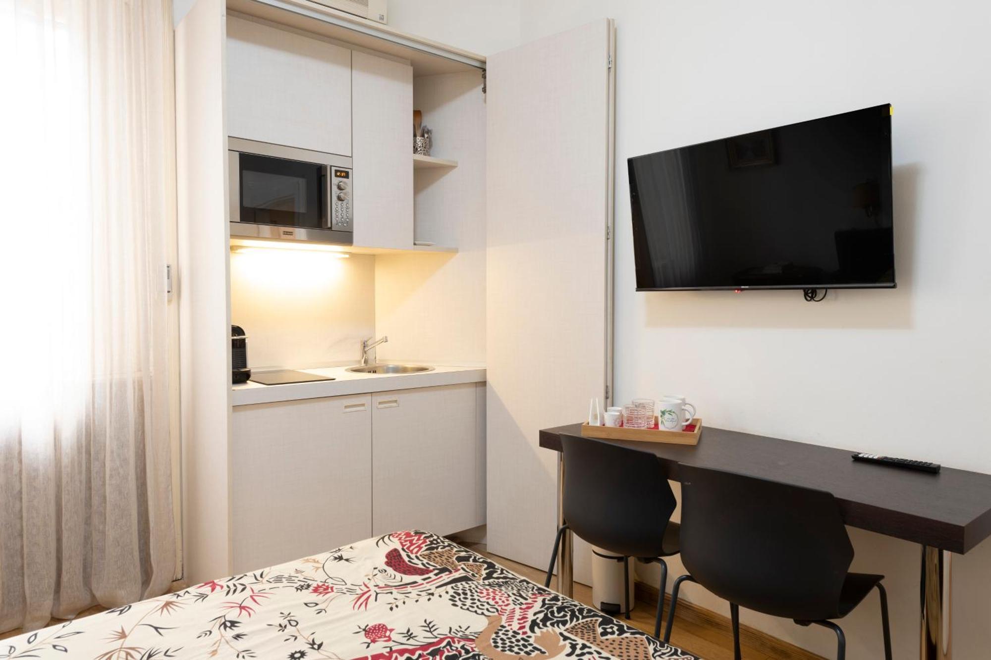 Parisienne Porta Romana Apartamento *