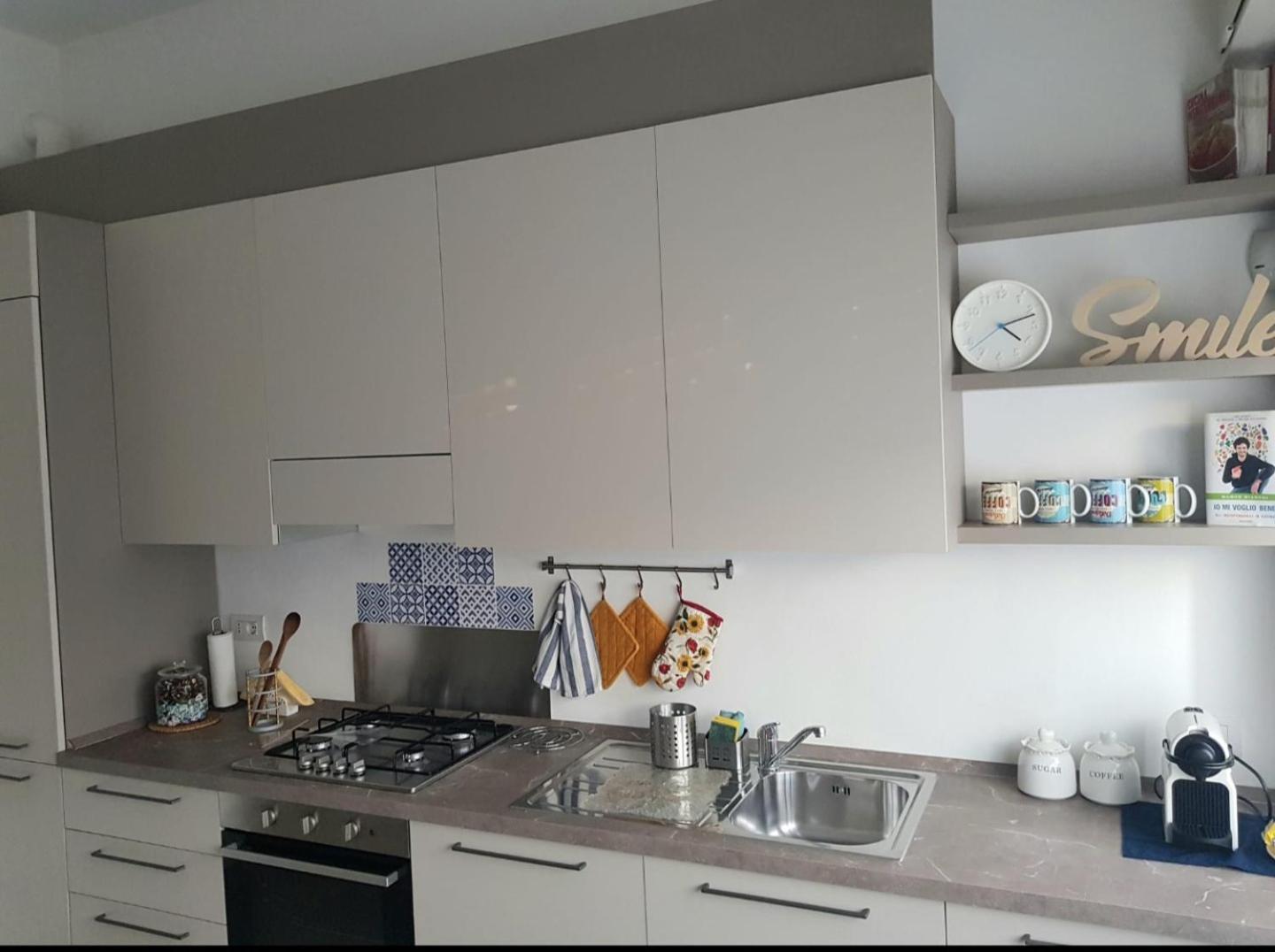 Appartamento Smile House. Intero Trilocale 15 Min. Dal Centro *