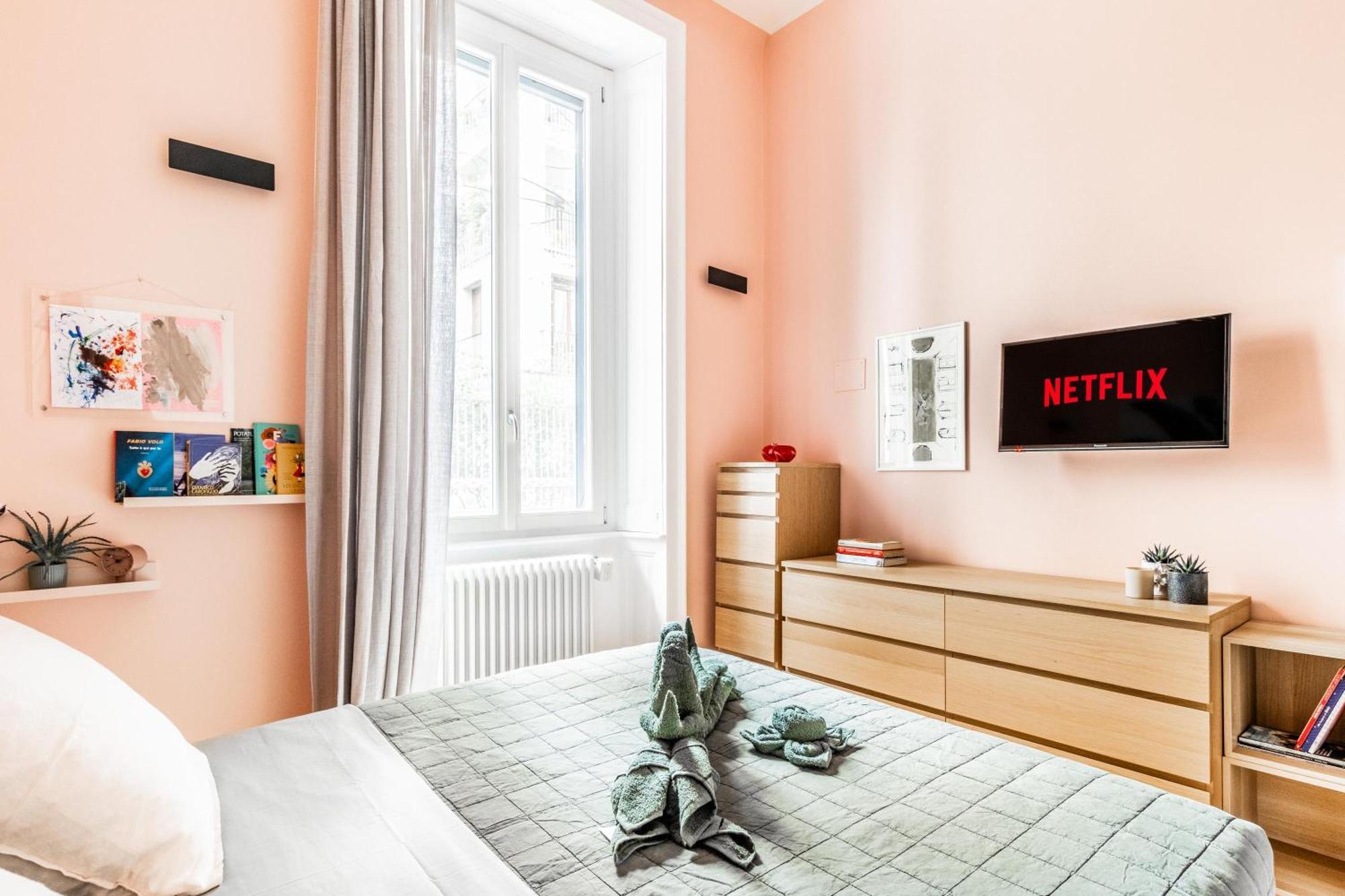 Apartment Goldoni House - Duomo 2 K M - Porta Venezia - Linate *