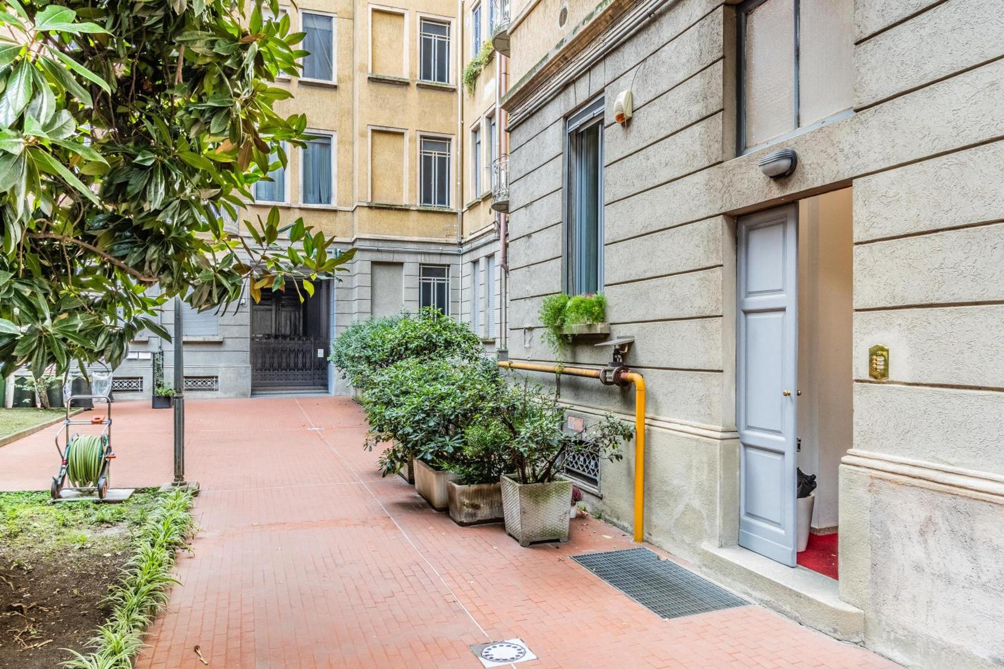 Goldoni House - Duomo 2 K M - Porta Venezia - Linate * Milan