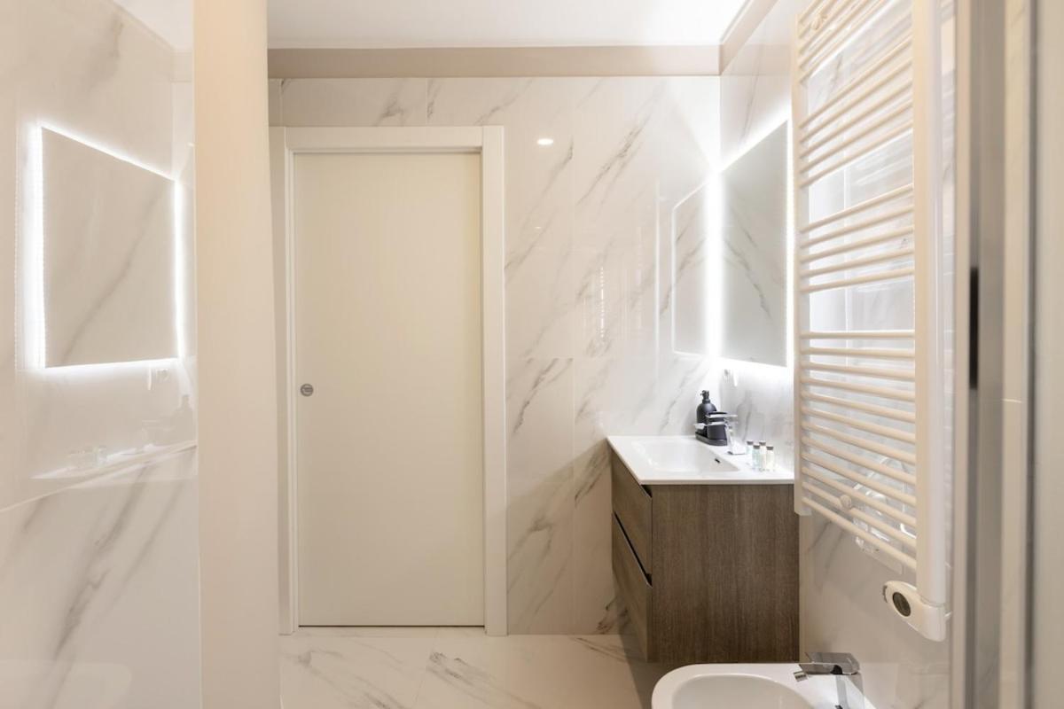 Apartment Beautiful 1 Bedroom Fiera Area - Mirable Pm