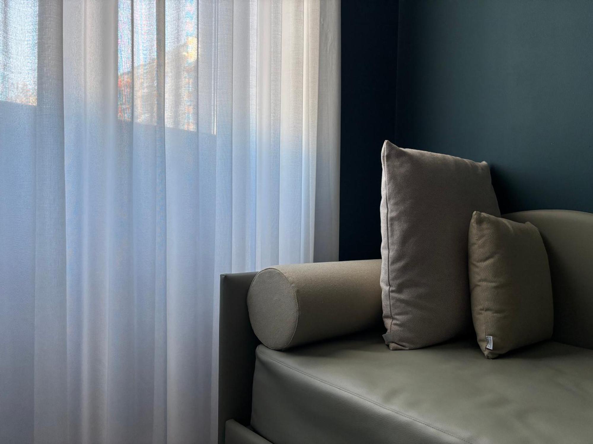 Hotel Av 2*