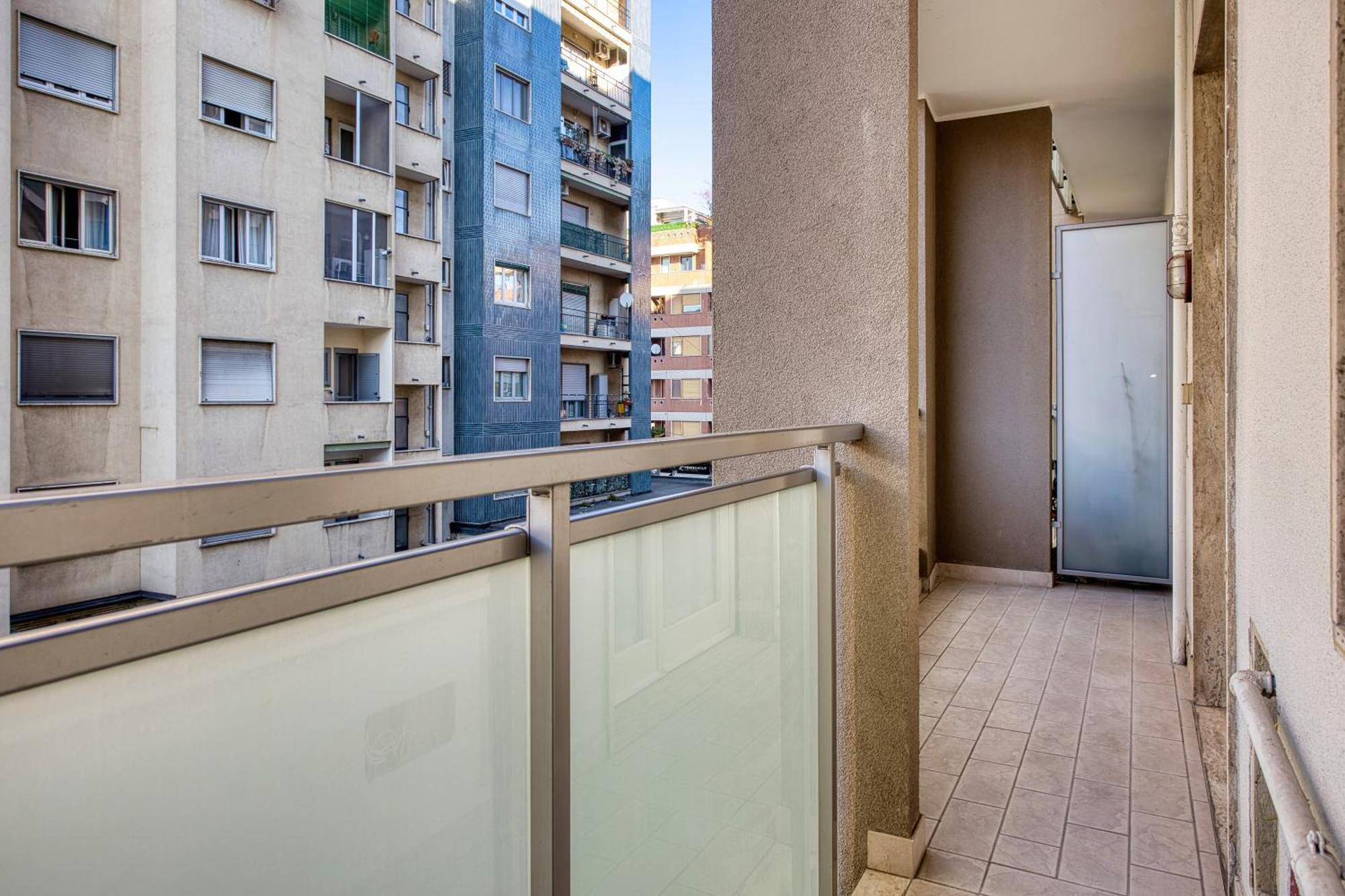 Elegant One-bedroom In Porta Romana Milan