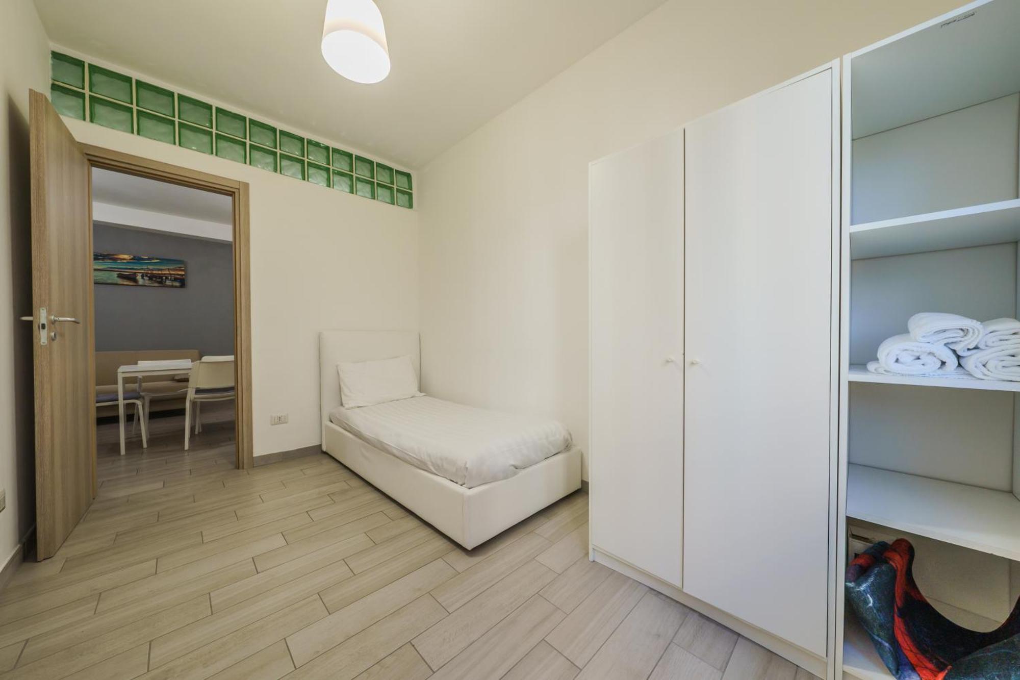 Michele Flat - Parcheggio - 10 Min Da Centro Apartment Milan