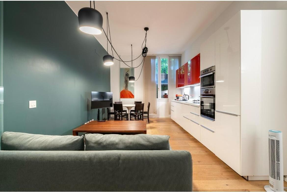 10 Minutes From The Duomo - Double Apartment *
