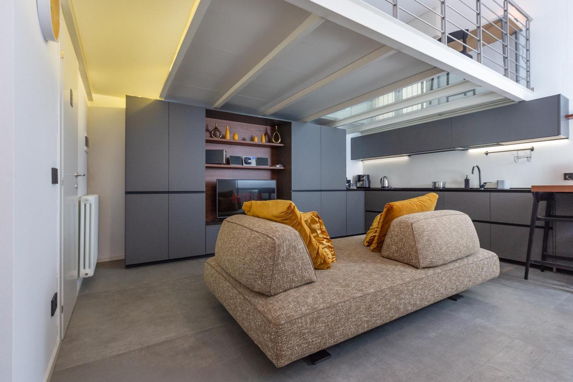 Luxury Design Studio Clefi Apartment