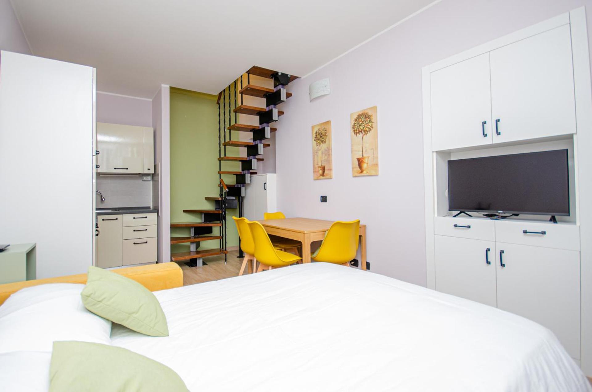 Pasteur Flat *