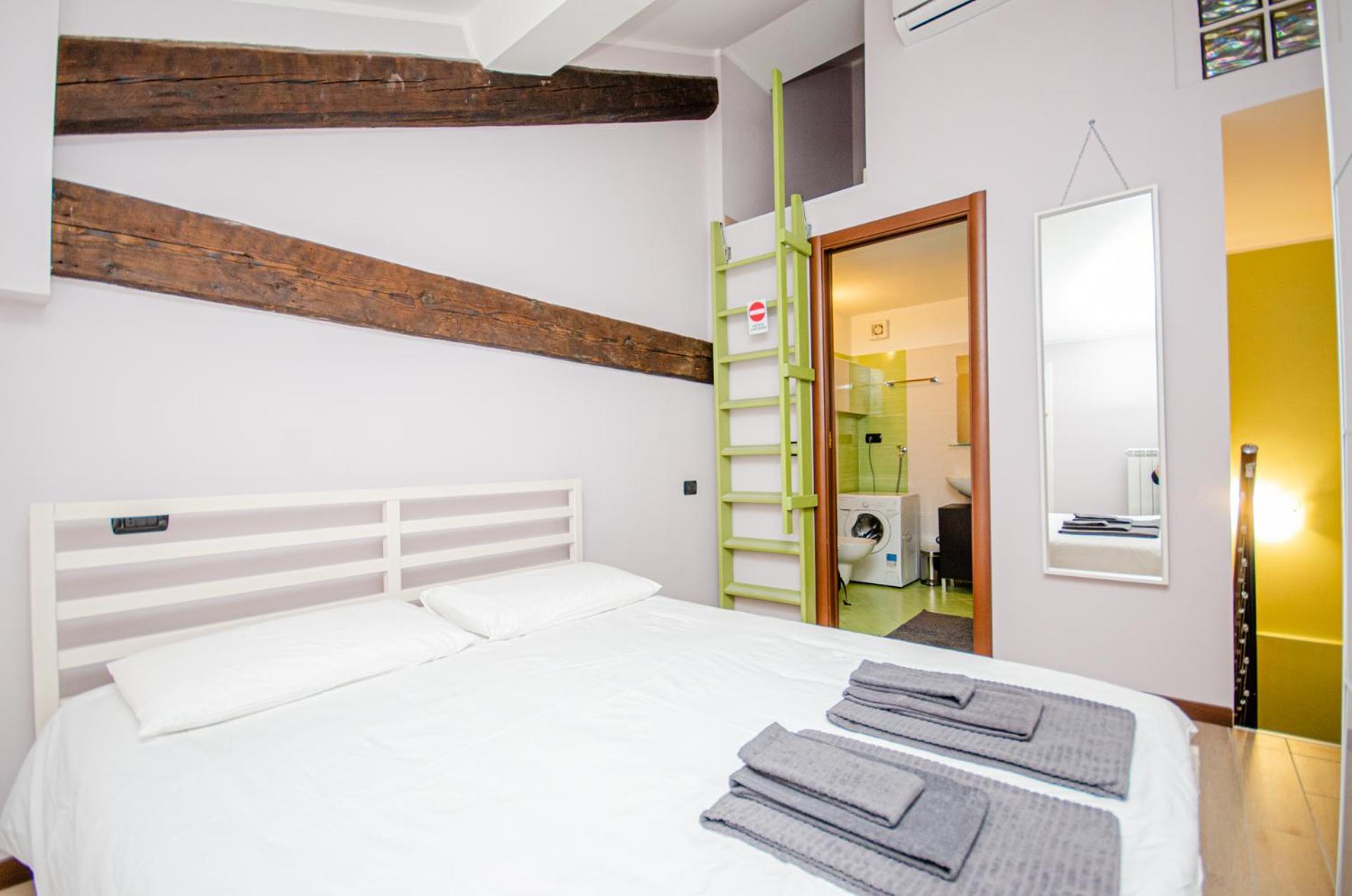 Pasteur Flat Milan