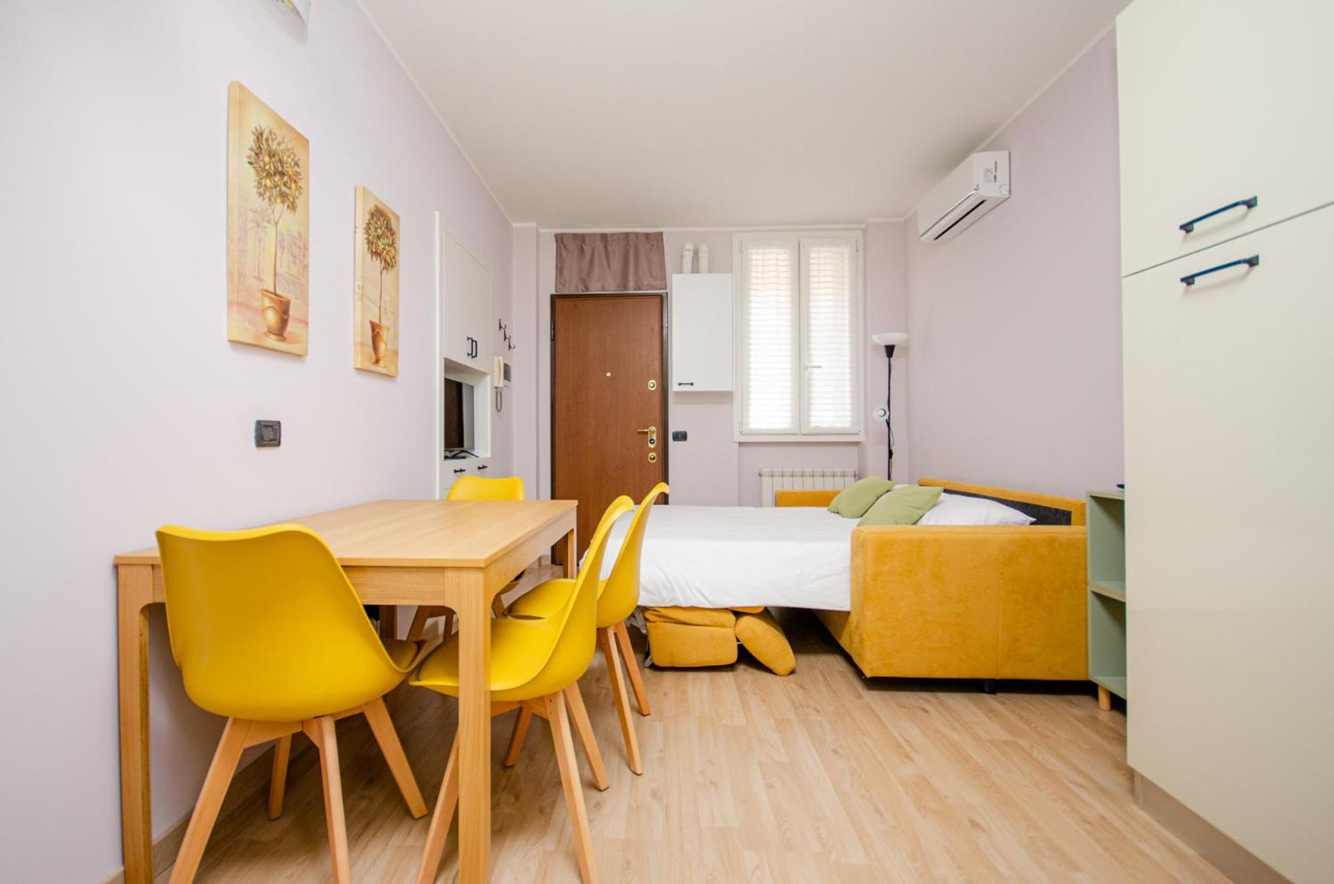 Apartment Pasteur Flat Milan