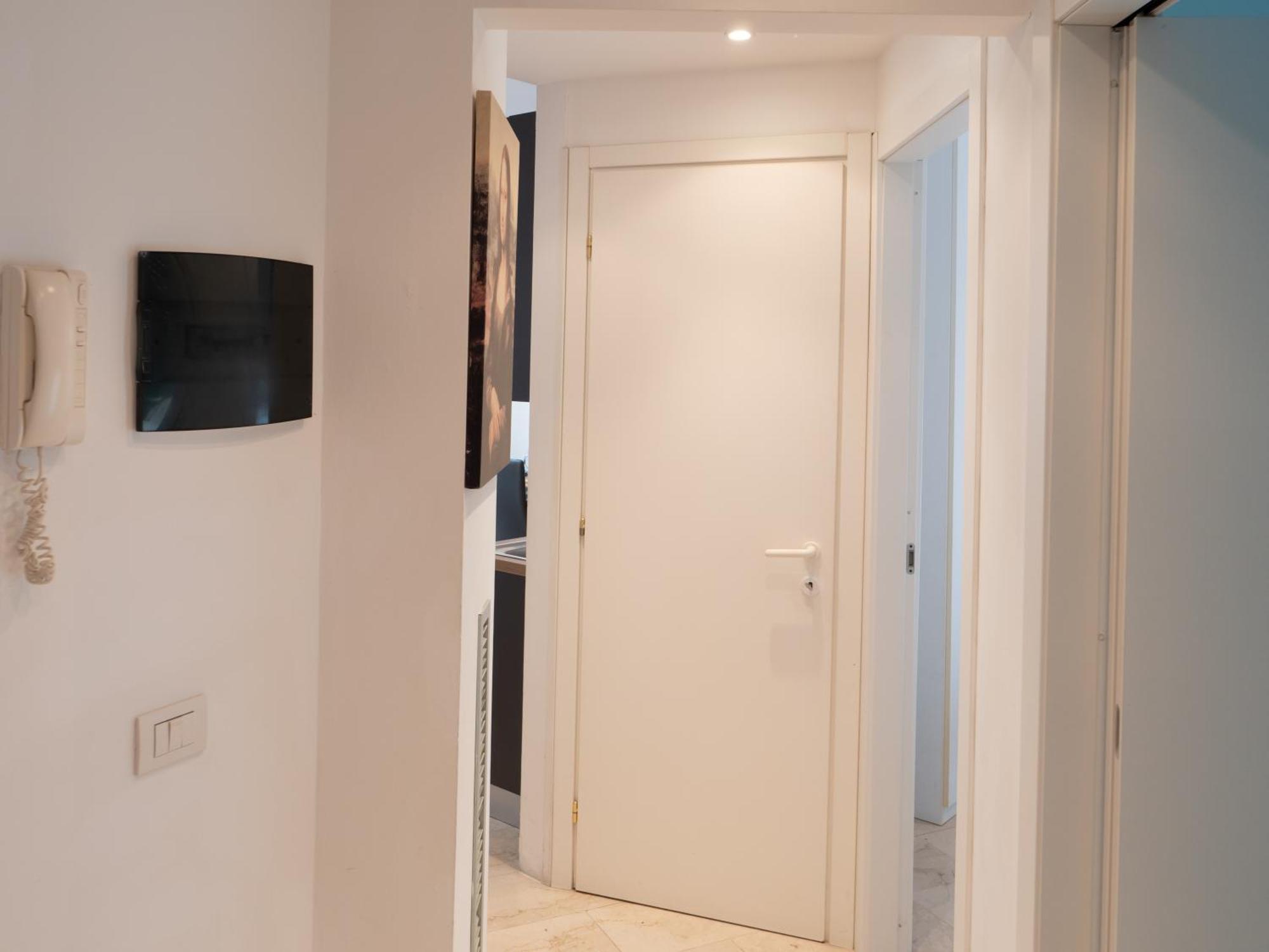 Prestige Boutique Homes - Duomo 1 Apartment Milan
