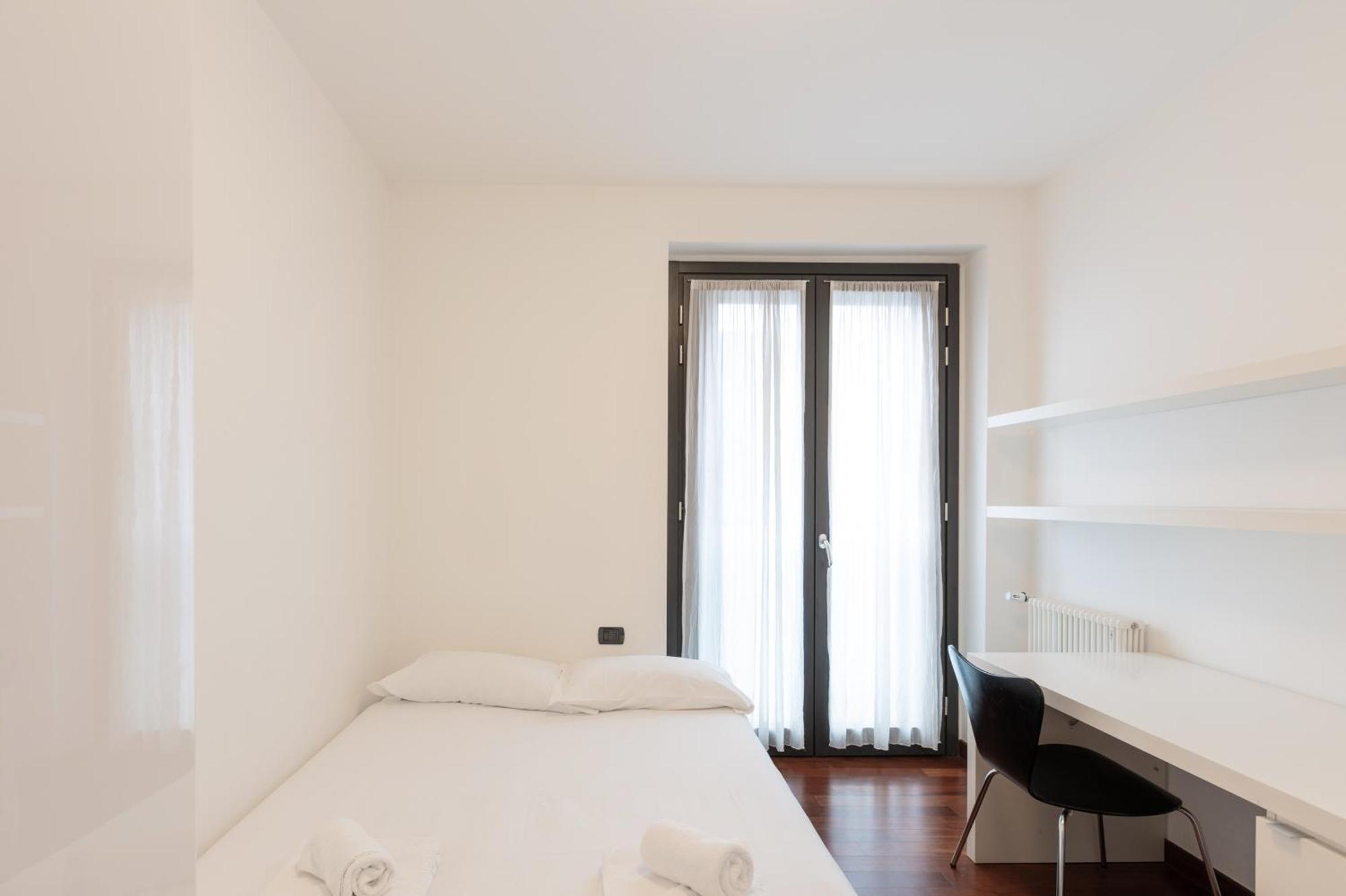 Apartment Bright Two Bedrooms With Terrace Zanuso - Mirable Pm Milan