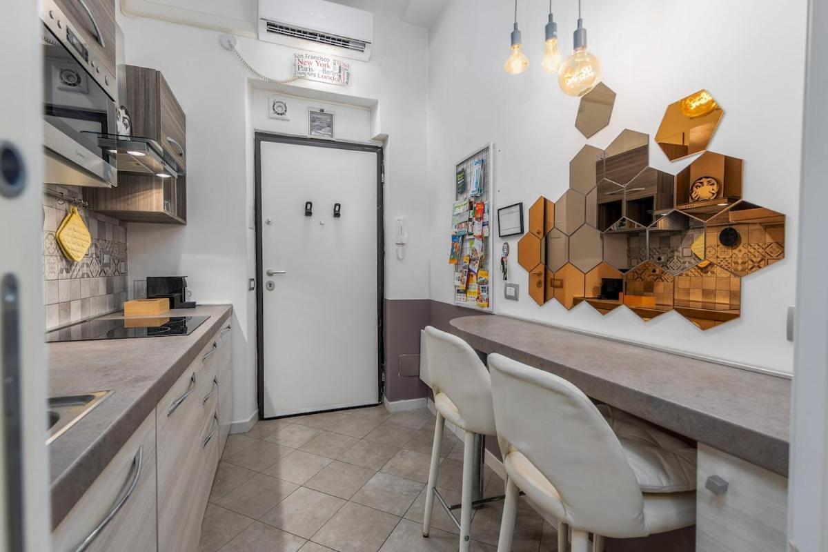 5 Min To Metro - Independent - Quiet - Privacy Apartment