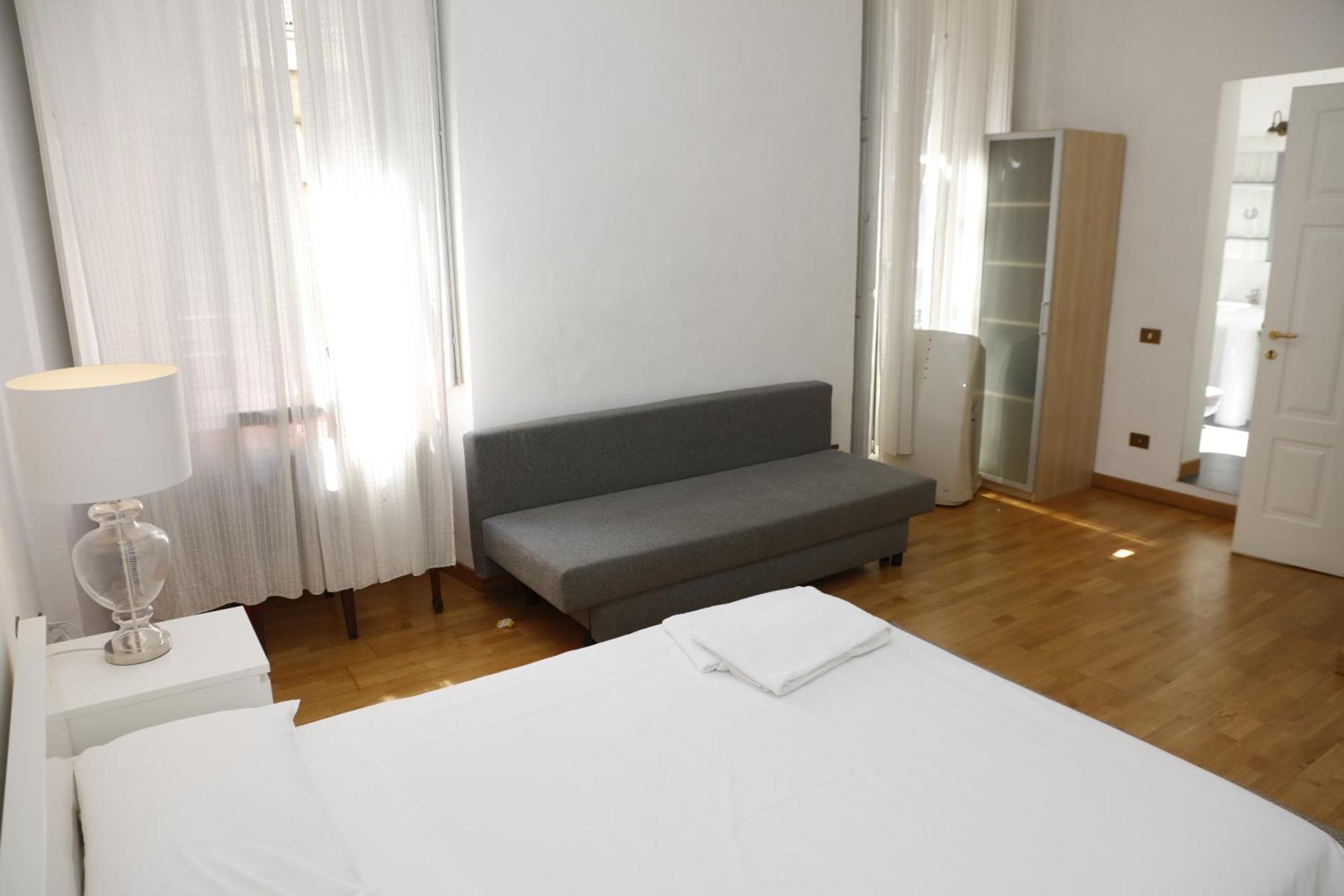 Apartment Dhomes - And
